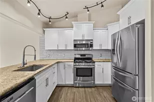 11306 211th Ave Ct E, Bonney Lake, WA 98391 - Photo 7