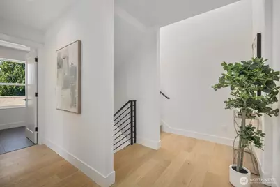726 N 89th Street, Seattle, WA 98103 - Photo 23
