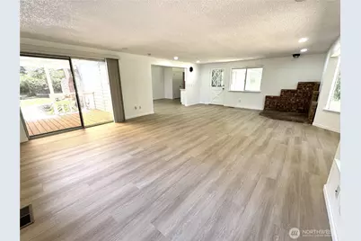 12602 Military Road E, Puyallup, WA 98374 - Photo 7