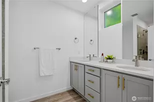 16616 NE 85th St, Redmond, WA 98052 - Photo 21