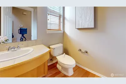 2528 Larchmount Dr NE, Issaquah, WA 98029 - Photo 9