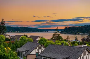 4896 NE Dotson Loop, Bainbridge Island, WA 98110 - Photo 3