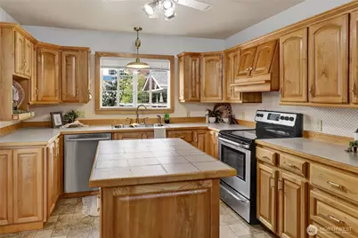 1405 W Oregon Street, Bellingham, WA 98225 - Photo 11