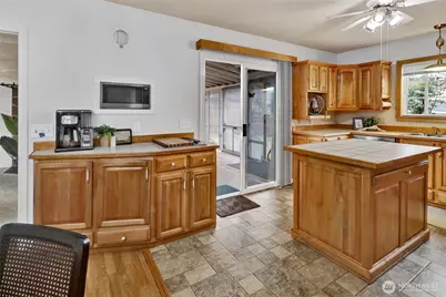 1405 W Oregon Street, Bellingham, WA 98225 - Photo 15