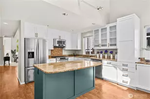 2712 57th Ave SW, Seattle, WA 98116 - Photo 13