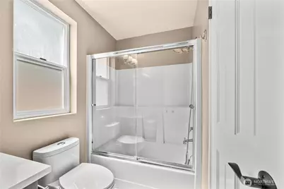 2712 57th Avenue SW, Seattle, WA 98116 - Photo 17