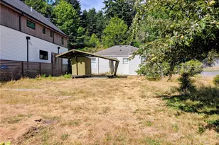 3854 36th Ave W, Seattle, WA 98199 - Photo 3