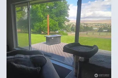 260 Adobe Way, Selah, WA 98942 - Photo 3