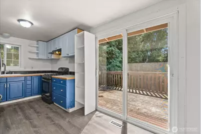 18711 82nd Avenue NE, Kenmore, WA 98028 - Photo 9