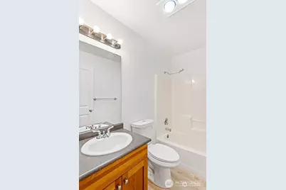13359 Ambaum Boulevard SW, Burien, WA 98146 - Photo 9