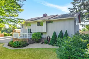 8101 McIntyre Ln NE, Bremerton, WA 98311 - Photo 3