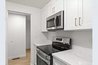9905 NE 124th Street #703, Kirkland, WA 98034 - Photo 9