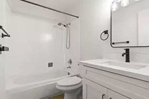 9905 NE 124th St, Kirkland, WA 98034 - Photo 13