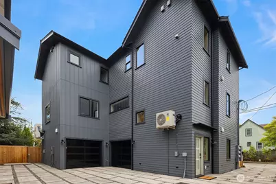 7062 Cleopatra Place NW, Seattle, WA 98117 - Photo 17