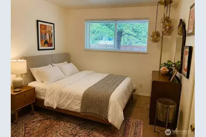5208 Sand Point Way NE, Seattle, WA 98105 - Photo 23