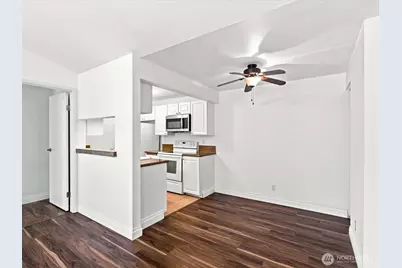 14200 NE 171st Street #C206, Woodinville, WA 98072 - Photo 9