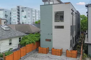 6223 9th Ave NE, Seattle, WA 98115 - Photo 1