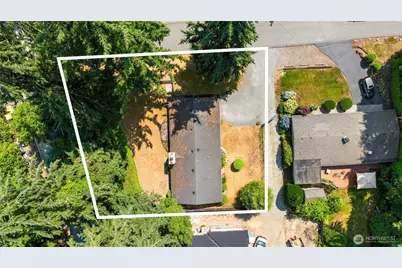 10466 SE 19th Street, Bellevue, WA 98004 - Photo 17