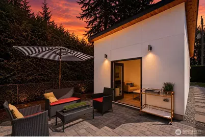 404 N 127th Street, Seattle, WA 98133 - Photo 3