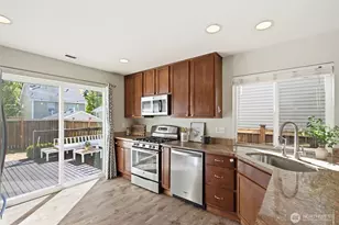 36706 SE Gravenstein Ct, Snoqualmie, WA 98065 - Photo 13
