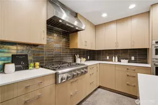 10323 NE 189th St, Bothell, WA 98011 - Photo 11