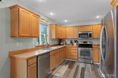 1131 Homestead Drive, Burlington, WA 98233 - Photo 9