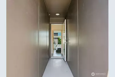 6911 California Avenue SW #C, Seattle, WA 98136 - Photo 29