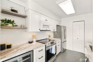 901 E Marine View Dr, Everett, WA 98201 - Photo 9