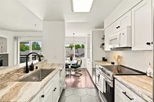 901 E Marine View Dr, Everett, WA 98201 - Photo 5