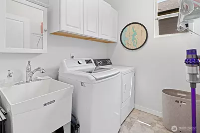 9306 Nye Avenue SE, Snoqualmie, WA 98065 - Photo 19