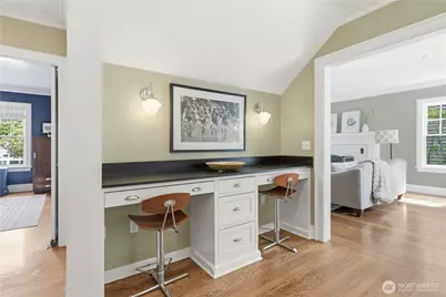 3127 Broadway E, Seattle, WA 98102 - Photo 13