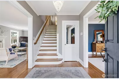 3127 Broadway E, Seattle, WA 98102 - Photo 3