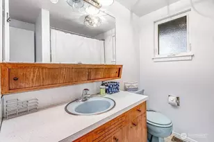 2577 Sunlight Beach Rd, Clinton, WA 98236 - Photo 15