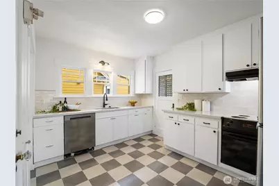 2419 N Junett Street, Tacoma, WA 98406 - Photo 11
