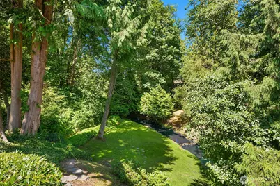 2012 NE 127th Street, Seattle, WA 98125 - Photo 5
