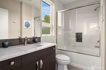 1527 Lyons Avenue NE, Renton, WA 98059 - Photo 31
