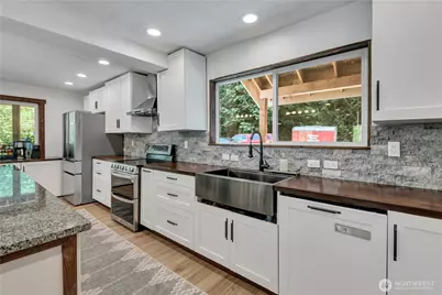 28221 163rd Street E, Wilkeson, WA 98396 - Photo 9