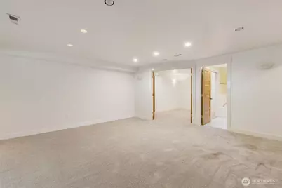 17120 NE 2nd Place, Bellevue, WA 98008 - Photo 17
