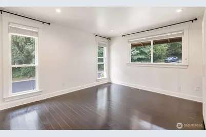 17120 NE 2nd Place, Bellevue, WA 98008 - Photo 15