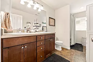 10706 174th Ave E, Bonney Lake, WA 98391 - Photo 17