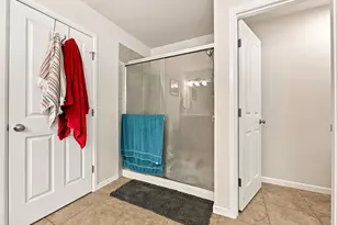 10706 174th Ave E, Bonney Lake, WA 98391 - Photo 11