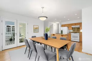 6726 35th Pl S, Seattle, WA 98118 - Photo 9
