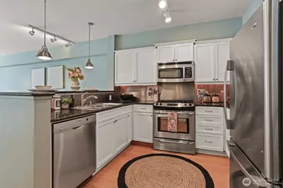 530 4th Avenue W #206, Seattle, WA 98119 - Photo 7