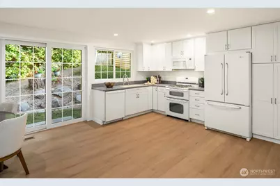 12523 NE 138th Place, Kirkland, WA 98034 - Photo 15