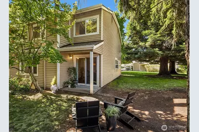 1227 S 238th Lane #804, Des Moines, WA 98198 - Photo 27
