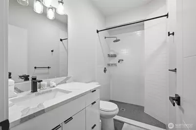 7511 Dumar Way SW, Seattle, WA 98106 - Photo 9