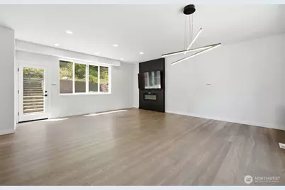 7511 Dumar Way SW, Seattle, WA 98106 - Photo 11