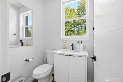 7511 Dumar Way SW, Seattle, WA 98106 - Photo 15