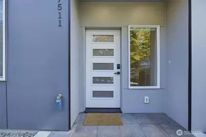 7511 Dumar Way SW, Seattle, WA 98106 - Photo 3
