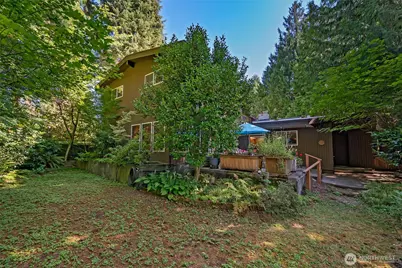 10733 Bartlett Avenue NE, Seattle, WA 98125 - Photo 27